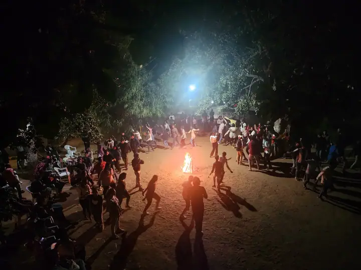 Campfire group evening at camp at Bakor nature experiences